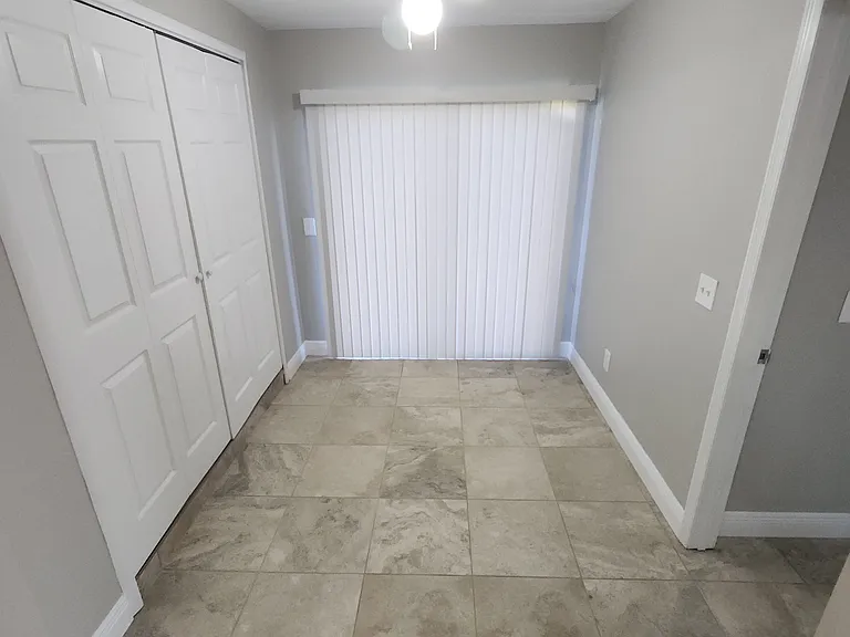 5603-5603 Struthers Ct SE — Photo 16