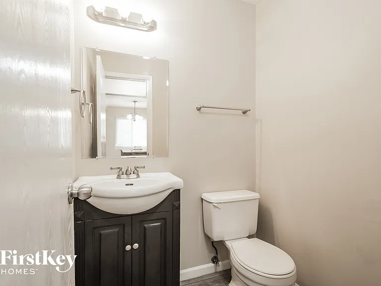 833 Lindenhaven Rd — Photo 13