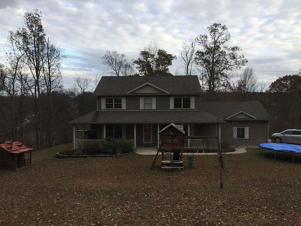 1st image of 204 Gallant Fox Dr