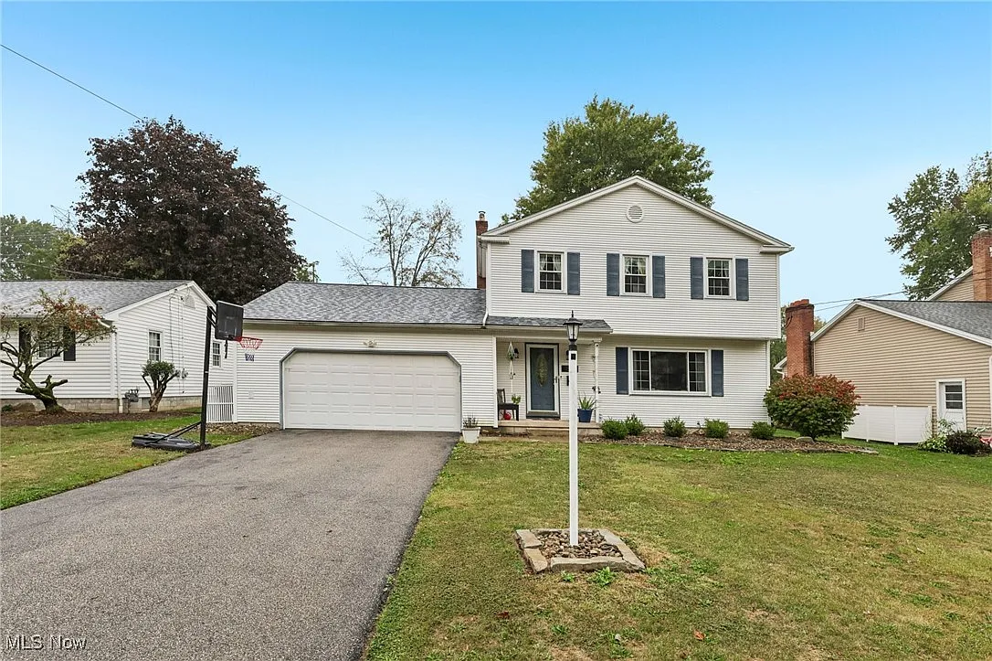 1827 Alverne Dr photo 1