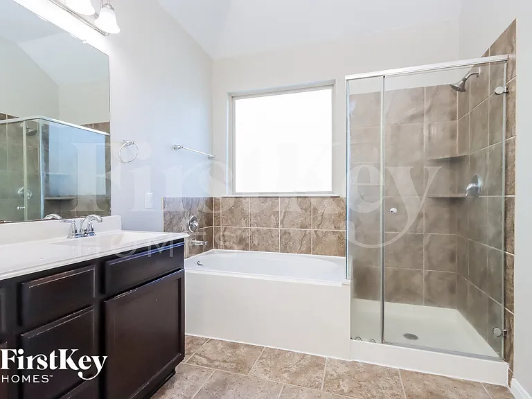13207 Clover Creek Point Ln — Photo 10