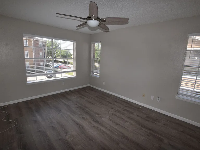 5533 Chrishire Way #F201 — Photo 12