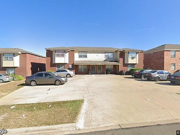 4th image of 2810 Cantabrian Dr APT D