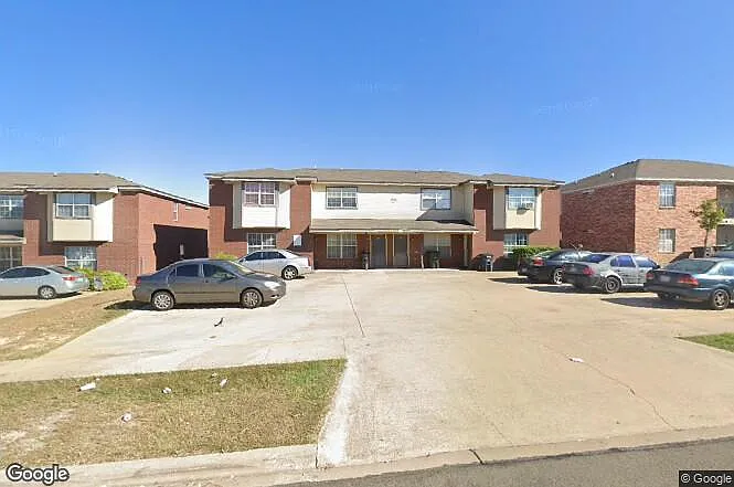 2810 Cantabrian Dr #D — Photo 3
