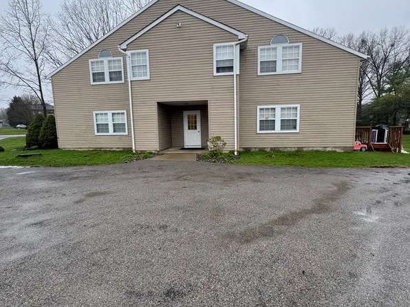 Becky Court Apartments LLC, 7430 Becky Ct #5, Youngstown, OH 44512