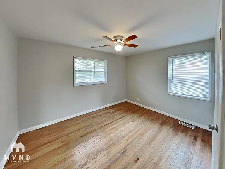 517 Main St — Photo 12