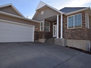 452 Cottage Ct, Providence, UT 84332