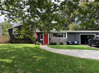 1466 Crowe Ave, Deerfield, IL 60015