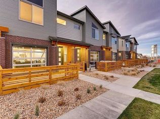 19498 E Sunset Cir, Centennial, CO 80015