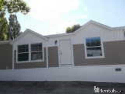 2nd image of 2463 Lawndale Rd