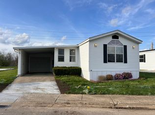 22 Sunset Dr, Springfield, OH 45504