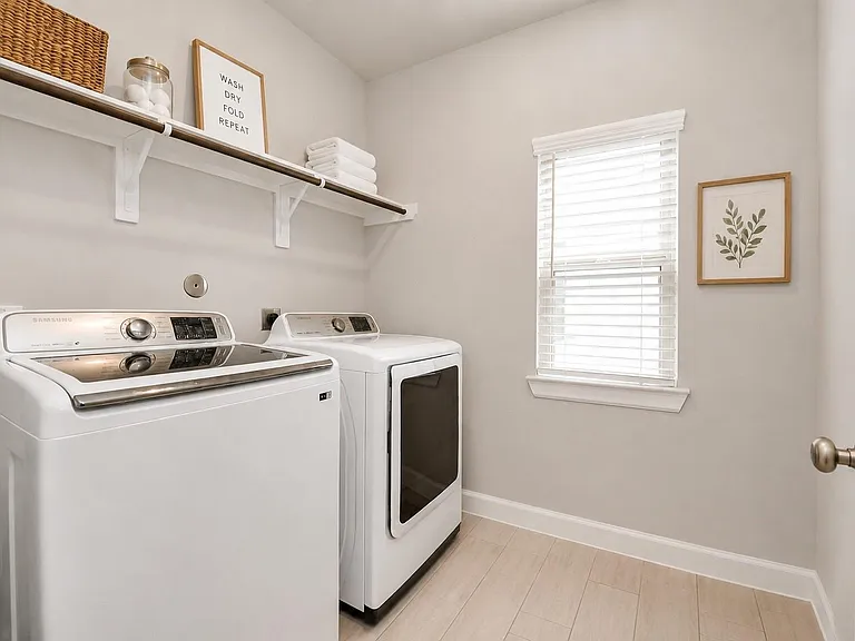 2014 Windsor Meadow Trce — Photo 16