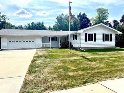 635 13th Ave N, Clinton, IA, 52732