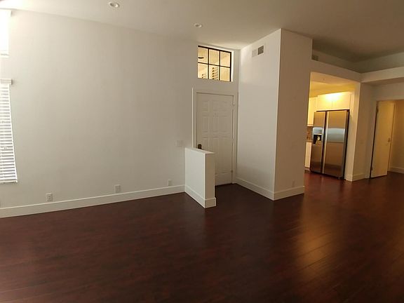 5th image of 2601 S Broadmoor Dr APT 40