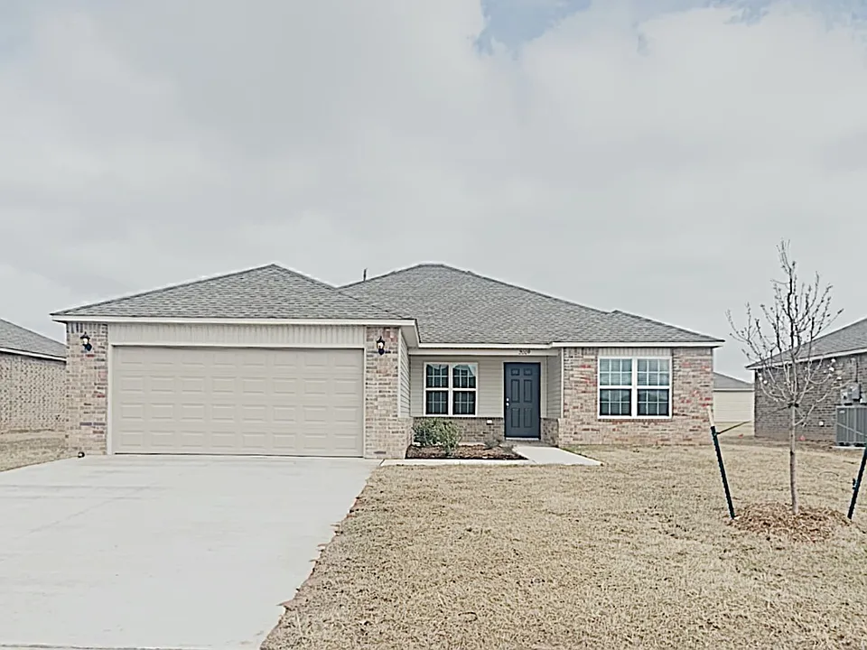 2009 W Antler Way