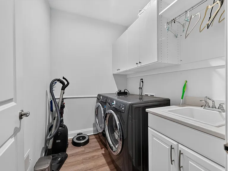 3062 N Spurway Dr — Photo 41