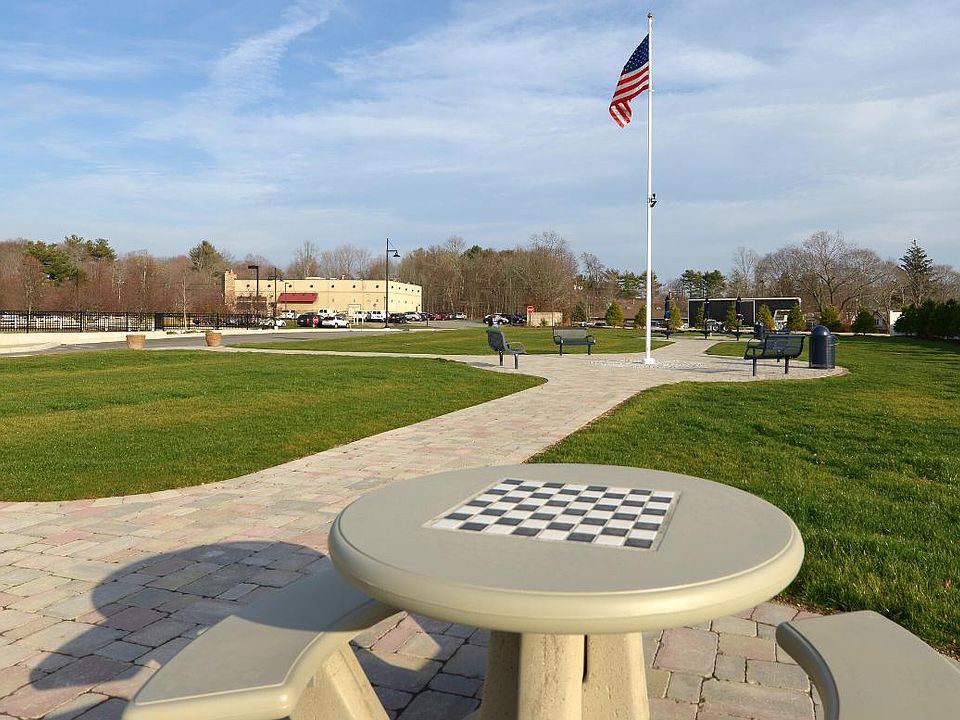 Edgewater At Queset Commons 11 Roosevelt Cir South Easton MA Zillow