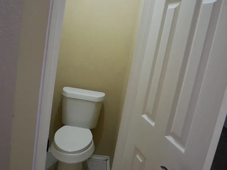 7135 Saint Augustine Dr — Photo 27