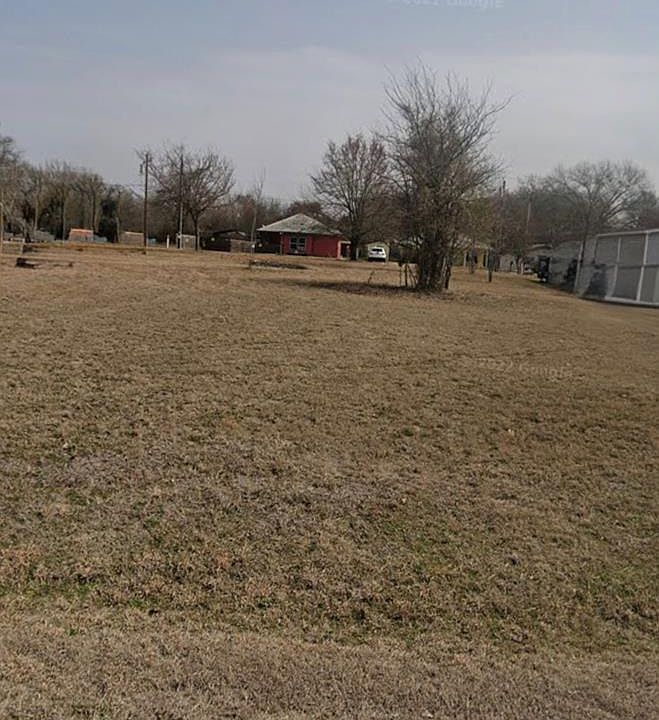 1st image of 112 Stephens Dr