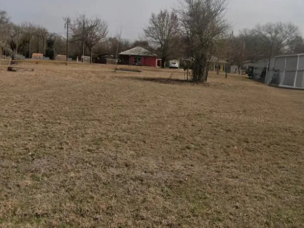 112 Stephens Dr, Mabank, TX 75156