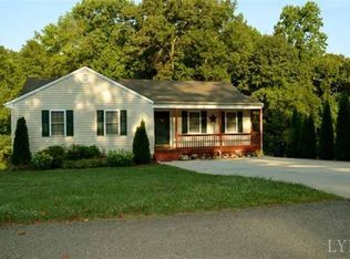 1226 Cedar Hill Dr, Lynchburg, VA 24502