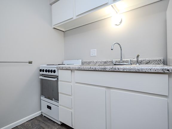 2nd image of 213 NW College Ave #8