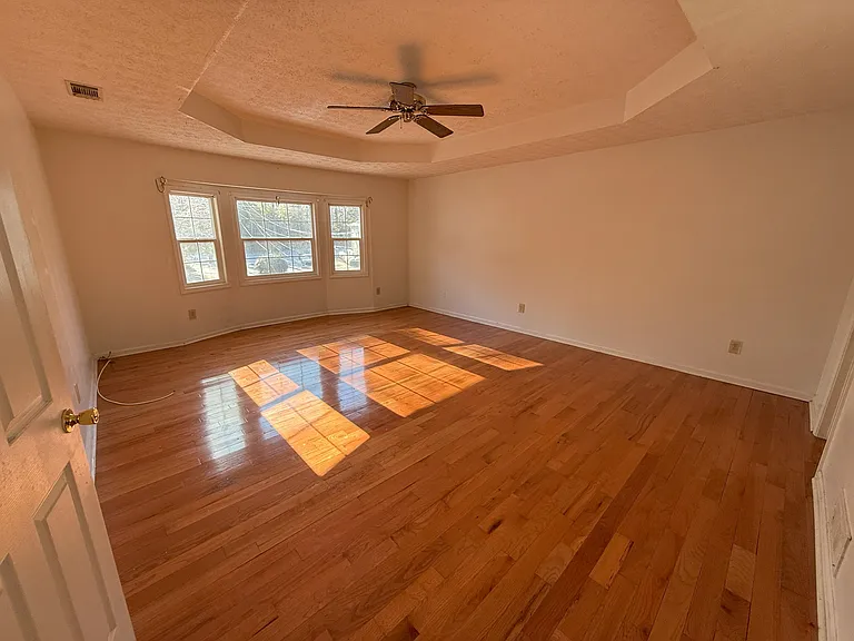 1325 Castle Royale Ct — Photo 7