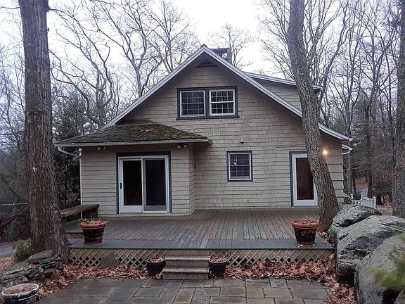 4th image of 697 Lenape Ln