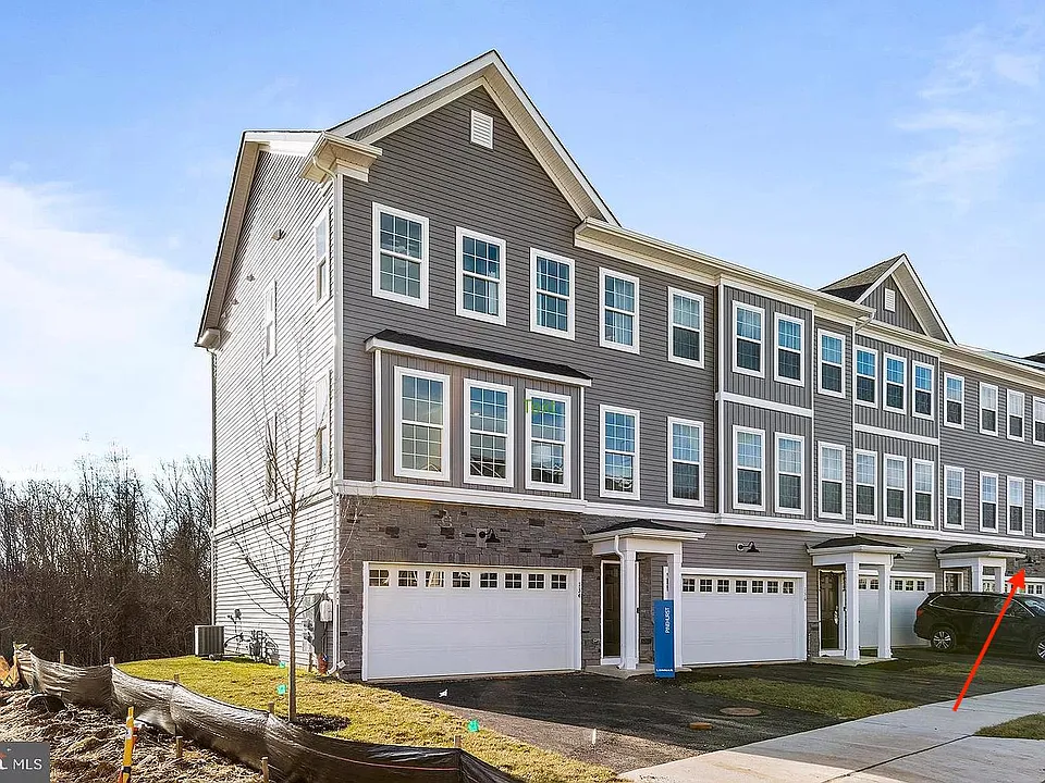 259 Red Leaf Ln