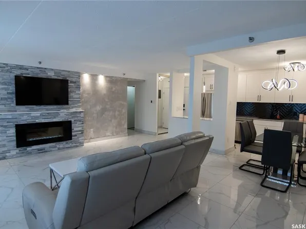 UNIT 221-4045 Rae STREET, Regina, SK S4S 6Y8