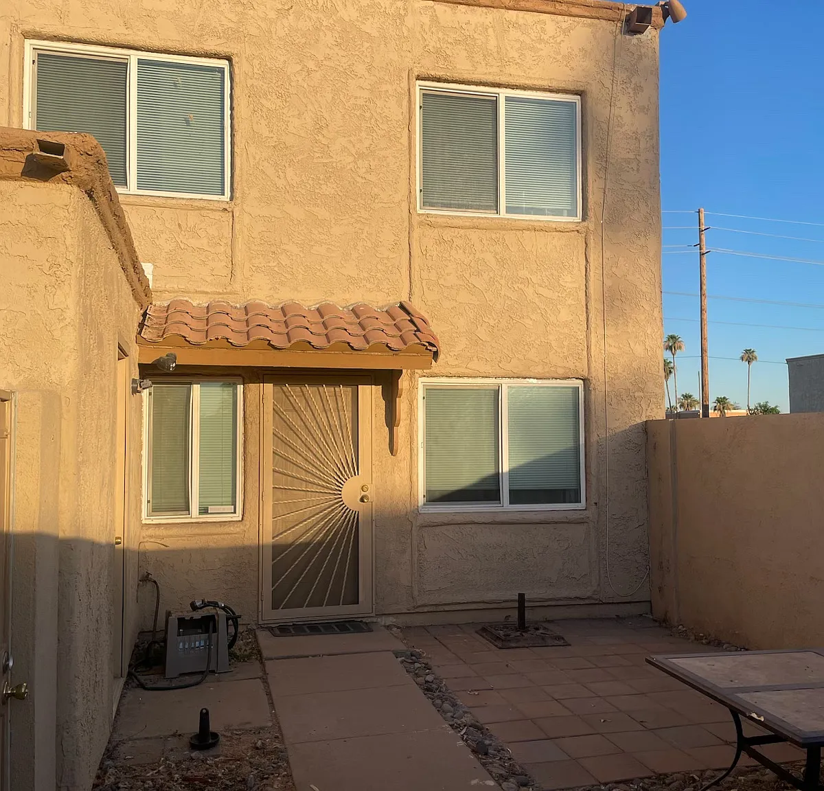 2 bed, 924 sqft, $1,275 — Photo 1