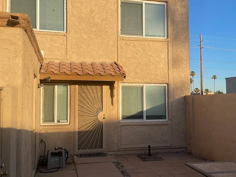 4609 E Pueblo Ave — Photo 1