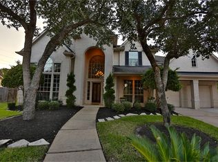 2010 Thorncrest Ct, Sugar Land, TX 77479