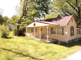 205 W Market St, Diamond, MO 64840