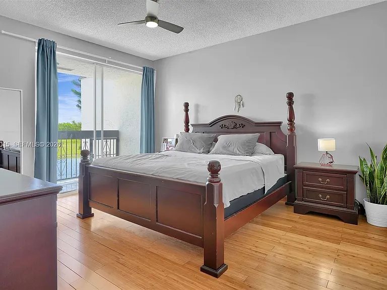 9177 Fontainebleau Blvd #3 — Photo 20