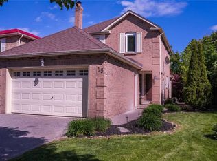 15 Stockbridge Cres, Ajax, ON L1T2H2