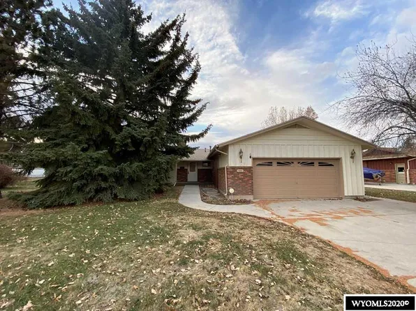 604 Meadowlark Ln, Riverton, WY 82501