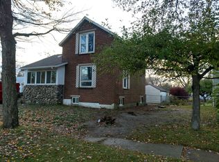 120 2nd Ave, Tawas City, MI 48763