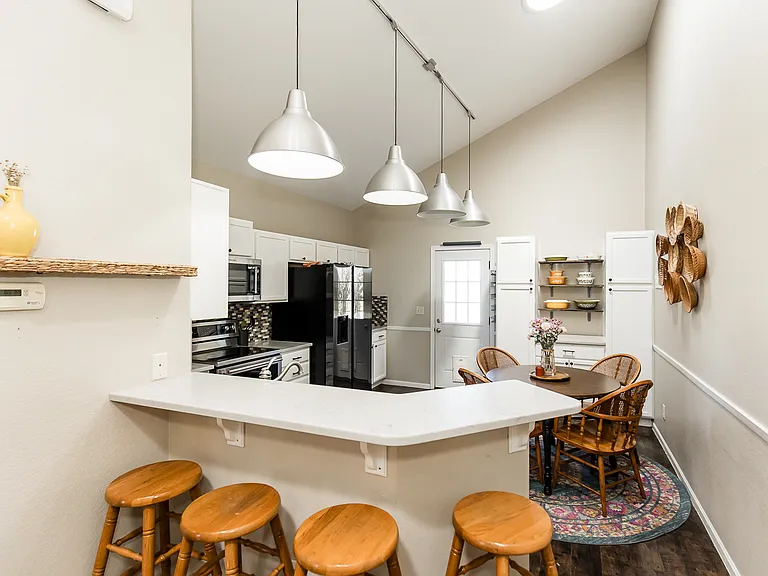 2202 Cinder Ct — Photo 10