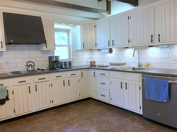 4th image of 8174 Forest Glen Dr #1