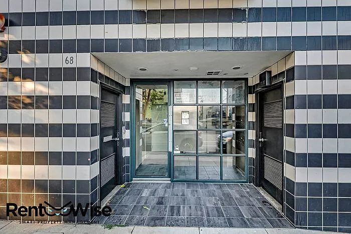 68 McCoppin St #8 — Photo 28