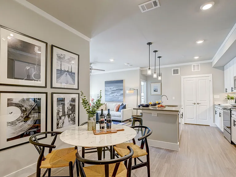 13802 Napoli Dr — Photo 2