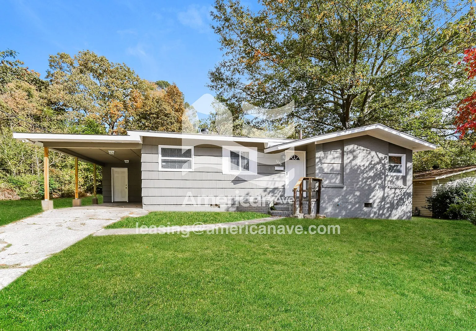 3 bed, 1.0 bath, 1035 sqft, $1,161 — Photo 2