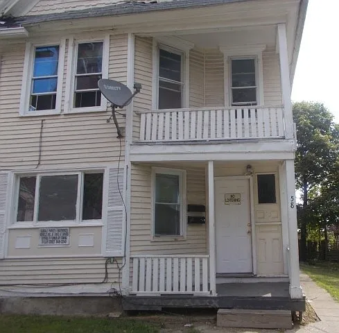58 Thorn St #58 Photo 1