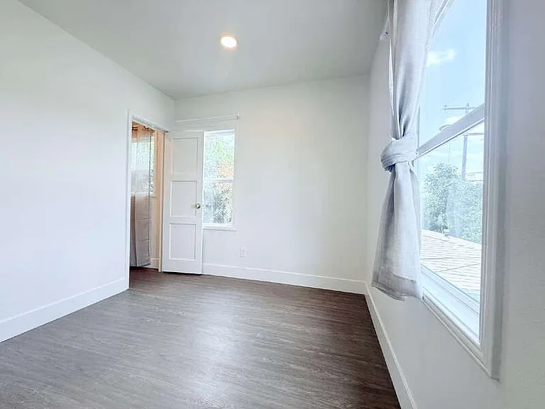 6509 State St #A — Photo 12