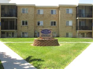 18594 Gary St NW APT 1, Elk River, MN 55330