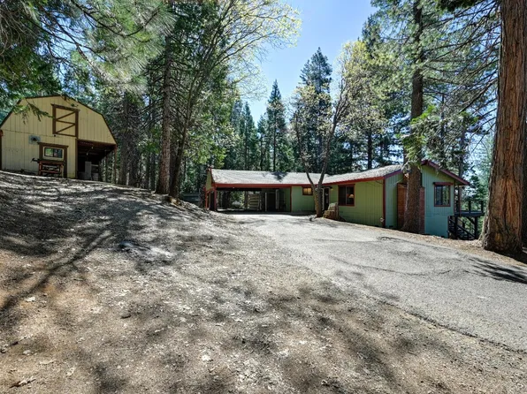1961 Caprine Hill Trl, Pollock Pines, CA 95726