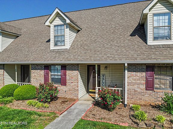 2nd image of 933 Bradley Bell Dr
