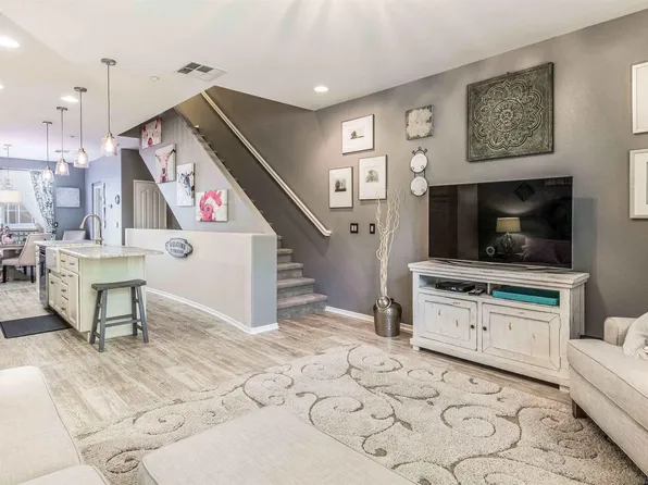 1393 Cattail Ct, San Marcos, CA 92078