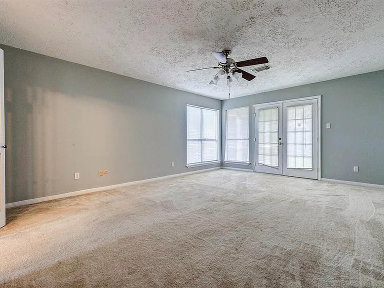 3102 Ashford Bend Dr — Photo 7